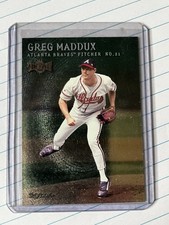 2000 Skybox Metal - Greg Maddux #105