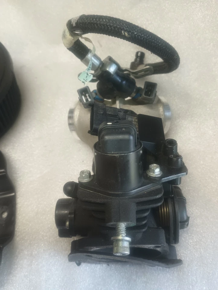 Cuerpo del acelerador del filtro de aire Harley-Vance & Hines + colector de admisión + inyectores Foto 4 de 4