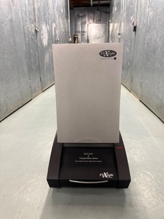 Imacon Flextight Precision III Photo Scanner. Includes 3 Holders!