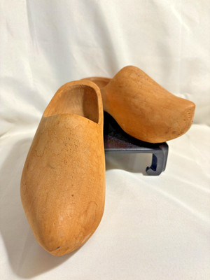Vintage Solid Wood Danish Handmade Wooden Clogs (L127)