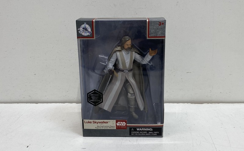 Disney Luke Skywalker Star Wars Elite Series Die Cast Figure Last Jedi 2017 MIB