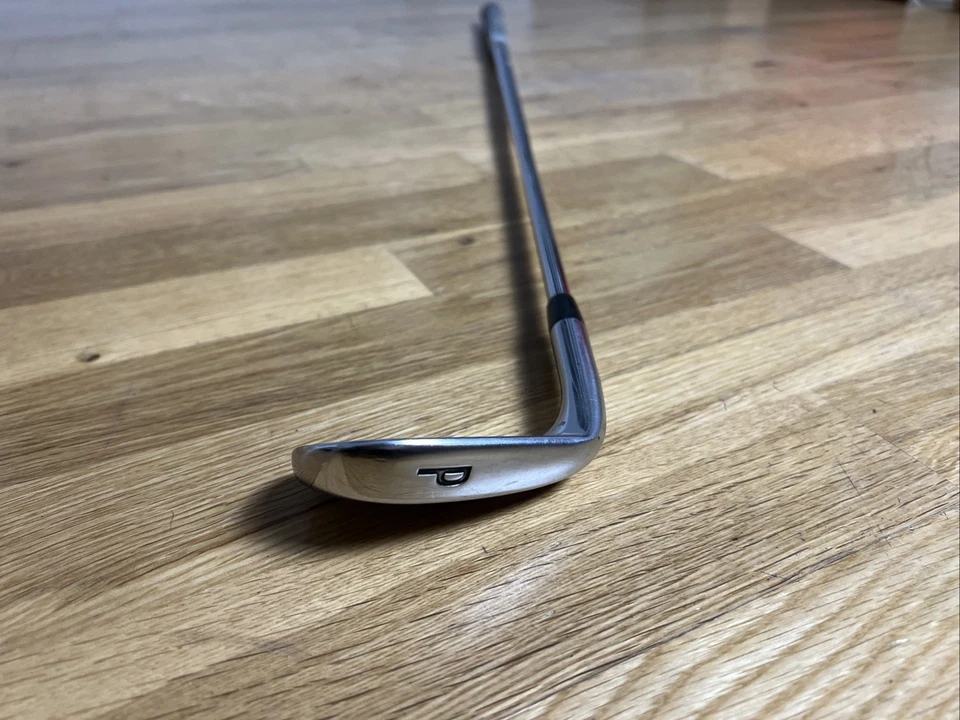 Titleist 714 AP2 Forged Pitching Wedge XP95 Regular Flex Shaft Midsize grip - Image 4 of 4