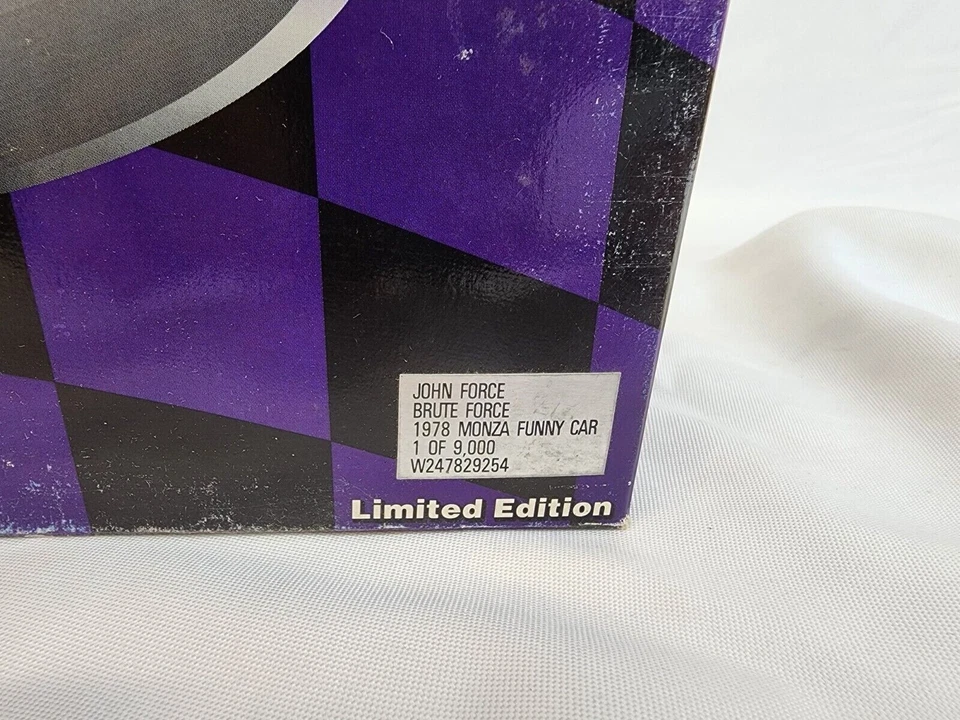 Coche divertido Action Racing John Force Brute Force 1978 Monza escala 1:24 edición limitada Foto 2 de 4