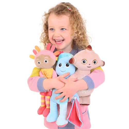 In the Night Garden - Talking Igglepiggle, Interactive Soft Toy, 32cm (Height) - Picture 9 of 9
