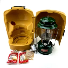 Coleman Dual Mantle Lantern Model 220J W/ Clam Case November 1977 Vintage CLEAN