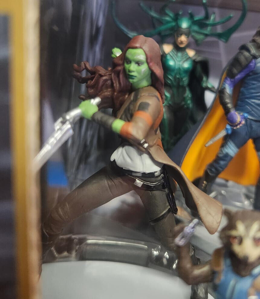 Disney Marvel Studios Avengers Mega Figurine Set New in Box Disney Marvel Studios Avengers Mega Figurine Set New in Box