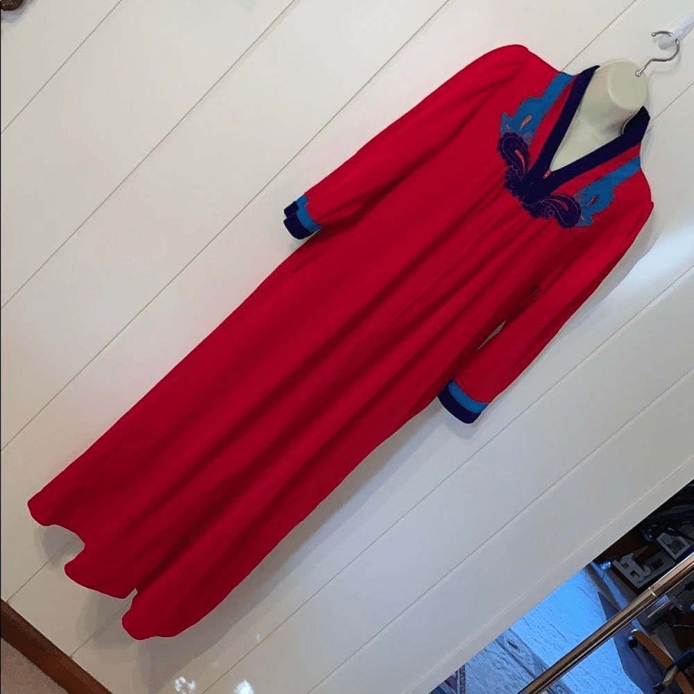 Vtg Vanity Fair red velour full length zip up robe - image 2