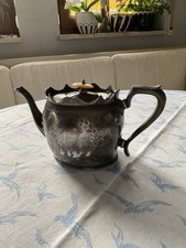 Teekanne versilbert 13 cm hoch, leicht verbeult