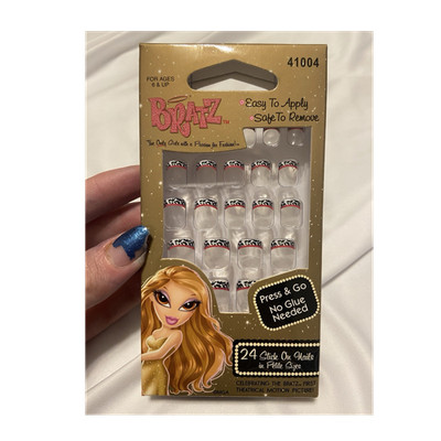 Bratz Press-On Nails Petite 24 Count Animal Print French Effect Square Pink