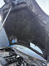 MB  SLK  R171 D&auml;mmatte f&uuml;r die Motorhaube Schallschutz Matte D&auml;mmung (109)