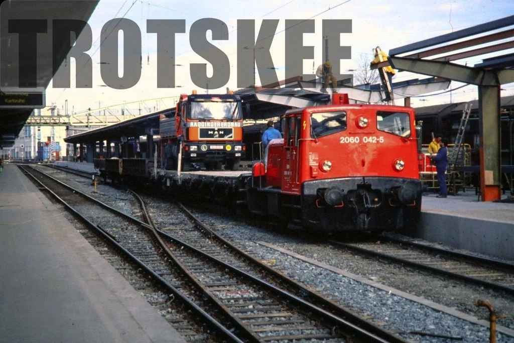 35mm Dia OBB Austria Railways Diesellok 2060.042 Salzburg 1991 orig - Bild 1 von 1
