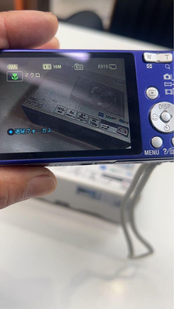 Sony Cyber-hot DSC-W730 16.1MP Compact Camera Blue 8x Zoom
