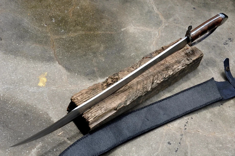 Herramienta D2 Personalizada Hecha a Mano 30" Acero Caza Vikinga Espada con Funda, Navaja Afilada Foto 3 de 4