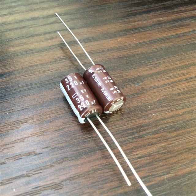 Конденсатор 35v 220uf