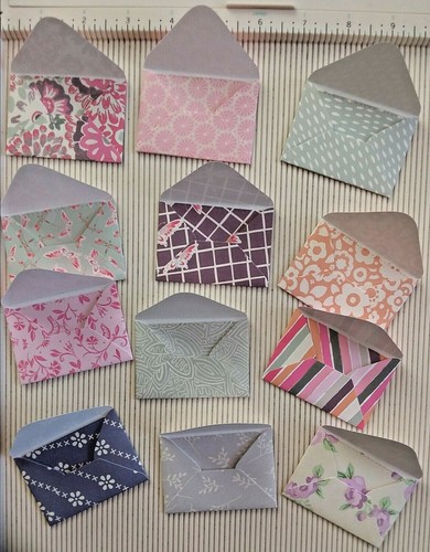 12 Handmade MINI ENVELOPES 7cm x 5cm MATCHING INSERTS "Painted Blooms" - Picture 2 of 4