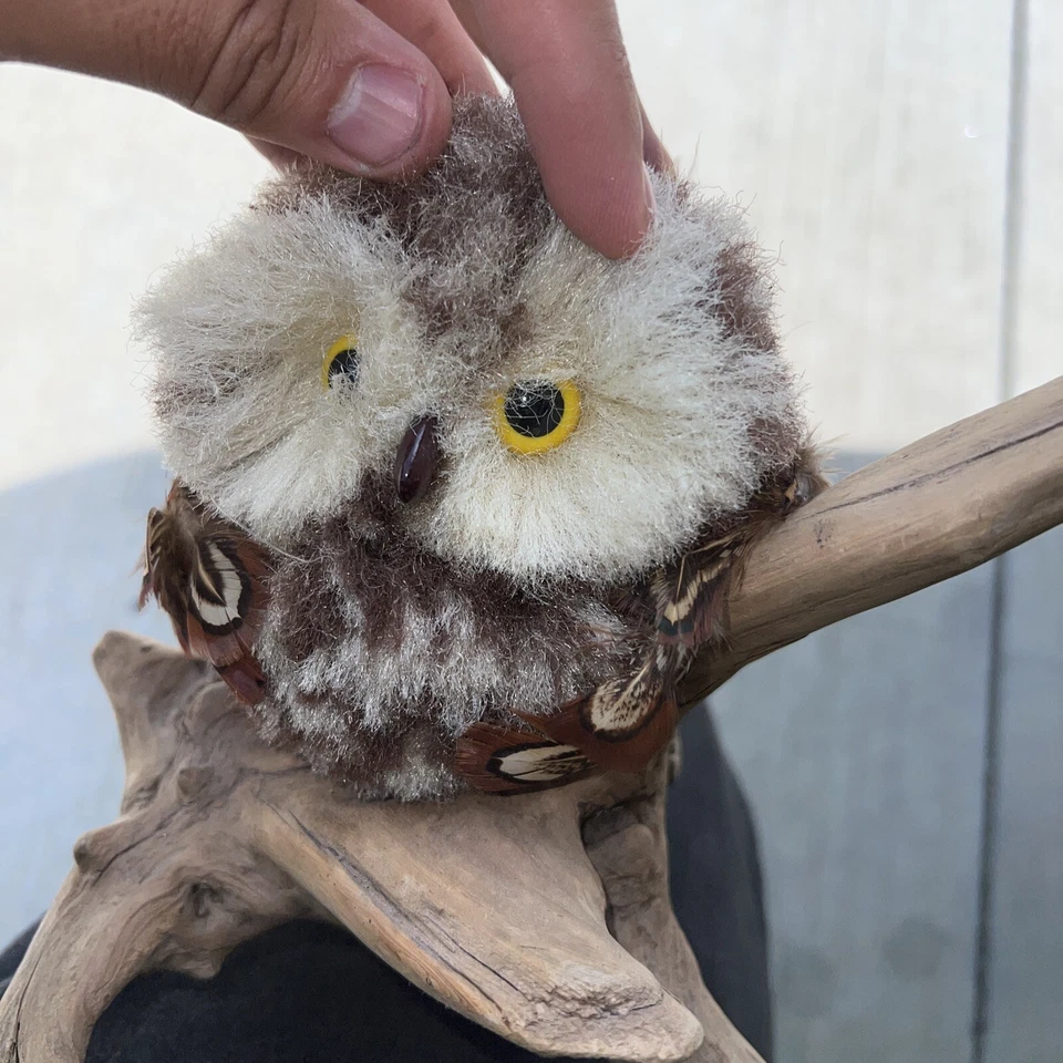 imitación taxidermia bebé búho en rama de árbol decoración del hogar Foto 3 de 4