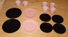 Child  s Hasel Atlas Moderntone Pink and Black Tea Set