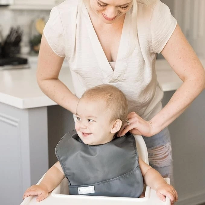 3 Pack Baberos Impermeables Sin BPA Ajustables A Prueba De Desorden Para Bebés - Image 3 of 4