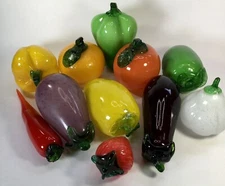 VTG Multicolored Hand Blown Art Glass 11 Pieces Of Fruit & Veggies Murano Style