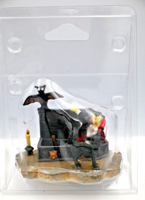 Lemax Spooky Town ''Vampire in Casket'' Halloween village accessory