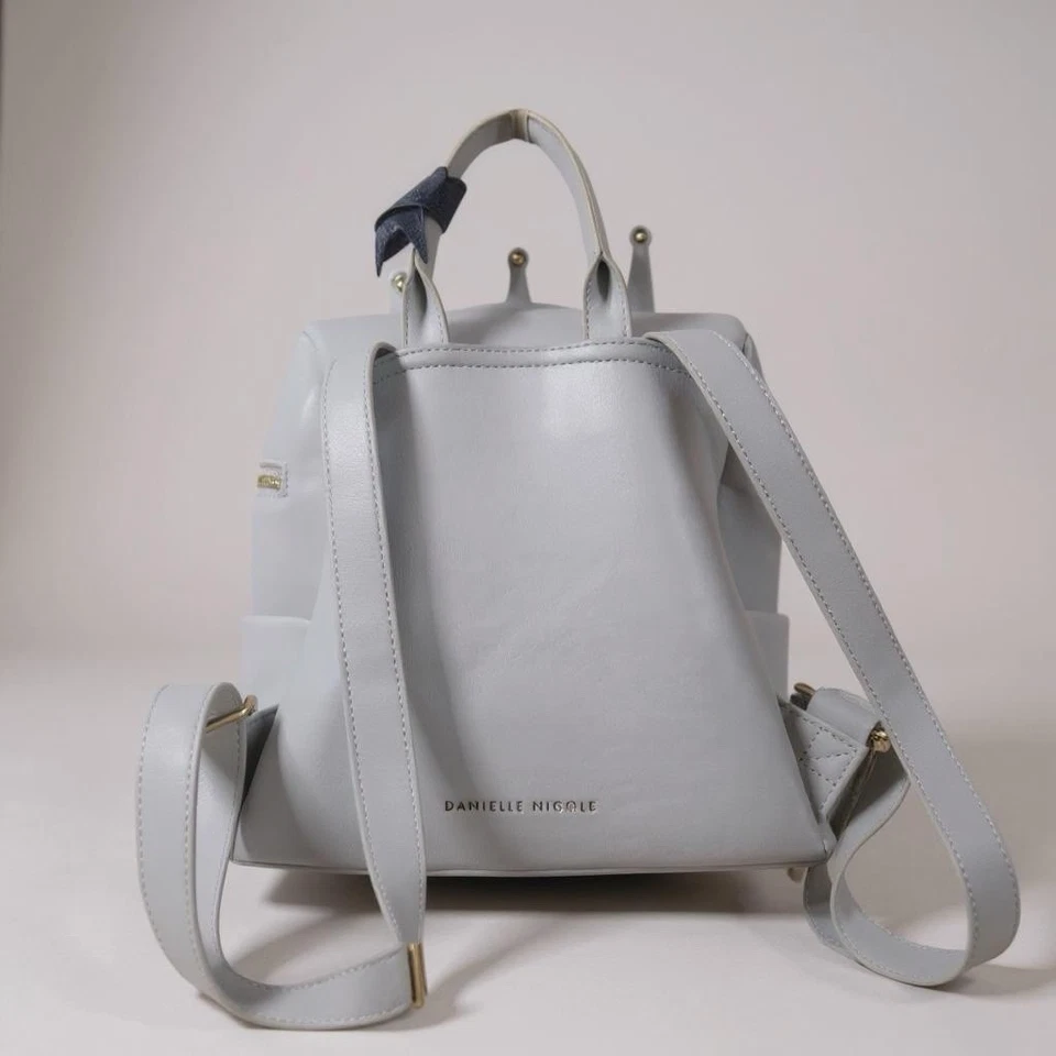 Mini Mochila Danielle Nicole Disney La Bella Durmiente Castillo Real de Aurora Foto 4 de 4