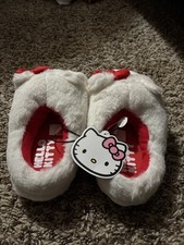 Brand New HELLO KITTY Cozy Plush Slippers Big Kid 13/1 White