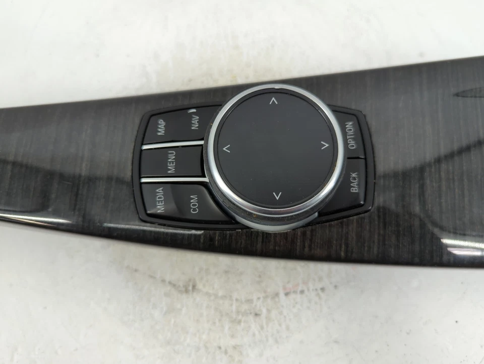 Receptor de radio reproductor de CD BMW 330i Am Fm 2017-2019 GY3PQ Foto 4 de 4