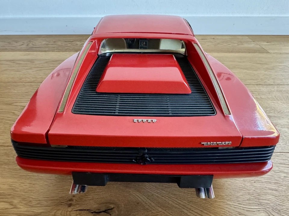 Pocher Rivarossi Ferrari Testarossa 1:8 - Bild 3 von 4