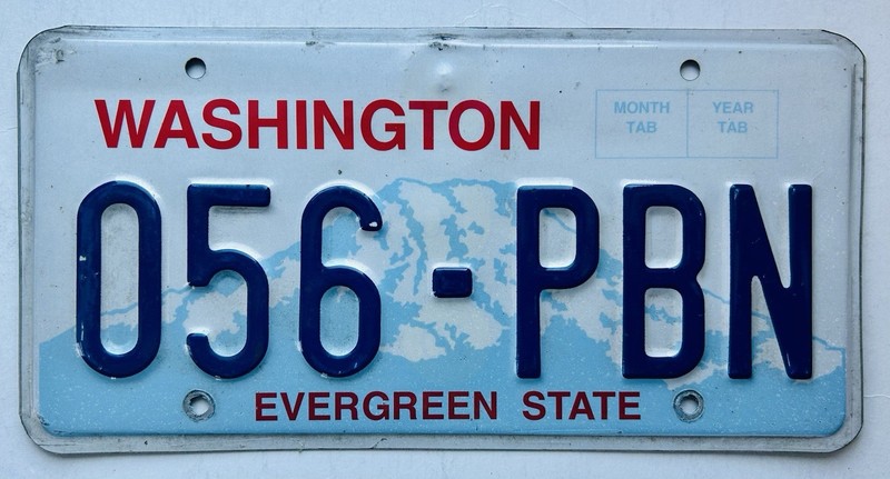 Expired 2001 2002 Washington State License Plate 056 PBN Mountain Red White Blue