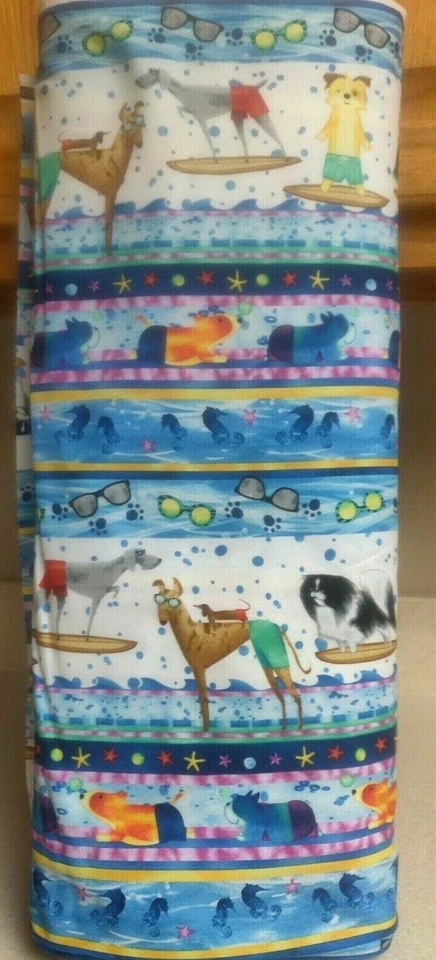 Surfing Hound Dogs Stripes de Studio E bty Foto 2 de 3