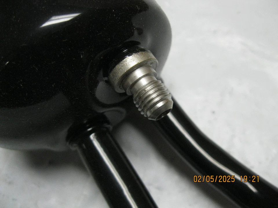 A/C Accumulator with Hose Assembly Motorcraft YF-2766 F7DZ-19C836-EA Foto 4 de 4