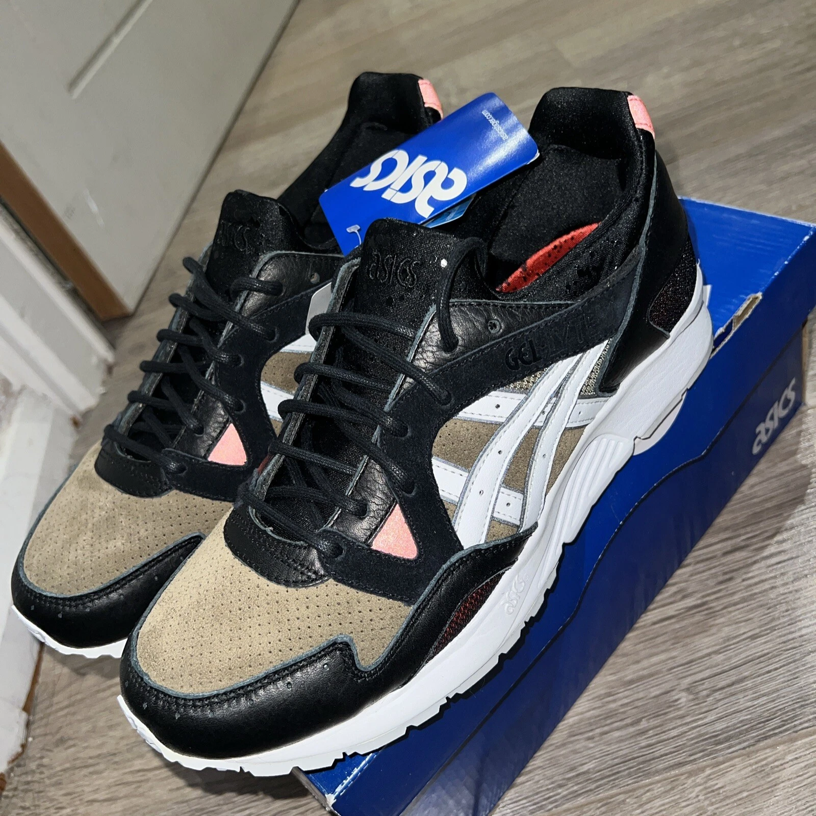 Asics Gel Lyte V x Medic taglia uk7 raro
