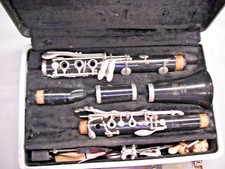 Bundy Selmer resonite clarinet w/case 