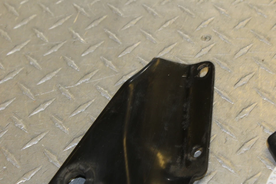 Honda cmx250C Rebel 1986 reposapiés delanteros clavijas peldaños soporte conjunto par Foto 2 de 4