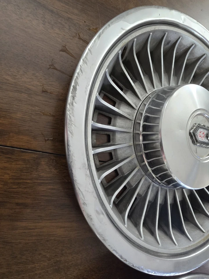 1978 1979 19801981 Chevy Monte Carlo Hub Caps Wheel Covers hubcap Chevrolet gm - Изображение 4 из 4