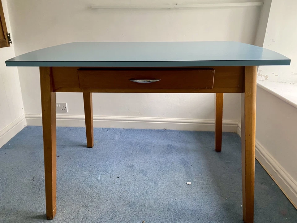 1950s / 60s Guildform Formica Table. Light blue Original Vintage Retro - Image 4 of 4