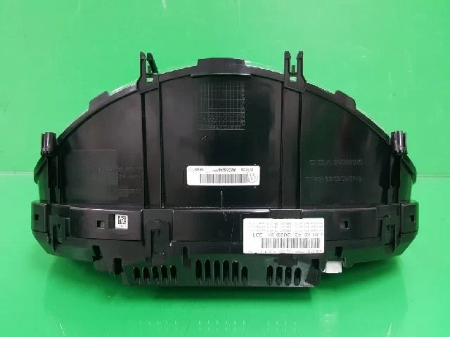 Mercedes-Benz C220 2009 CDI grupos de instrumentos A2049004300 Foto 3 de 4