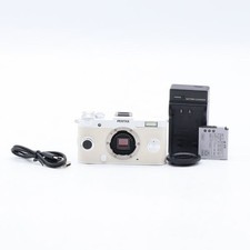 Shot count: 516 PENTAX Q-S1 Pure White Digital Camera