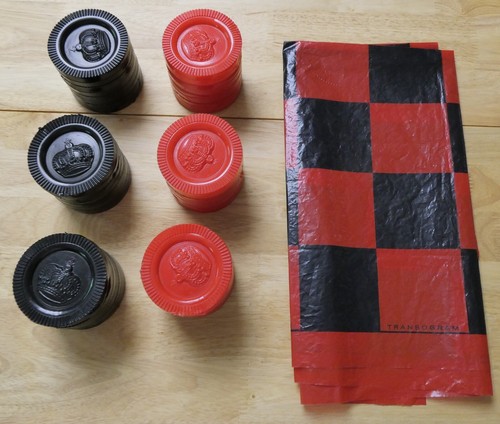 Vintage 1961 Transogram Giant Checkers Outdoor 26" Plastic Board 3" Pieces #3770 - Picture 15 of 24