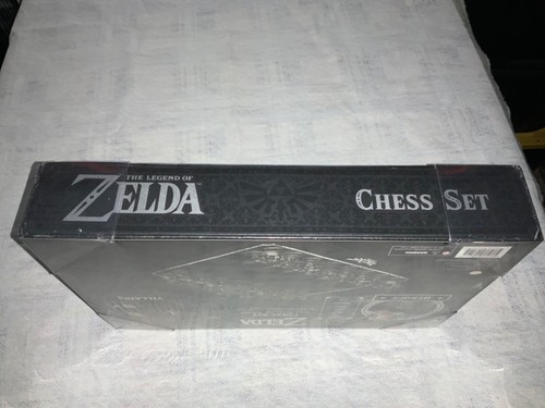 Mint Legend Of Zelda GameStop Exclusive Chess Set Factory Sealed USAopoly NIB - Picture 16 of 24