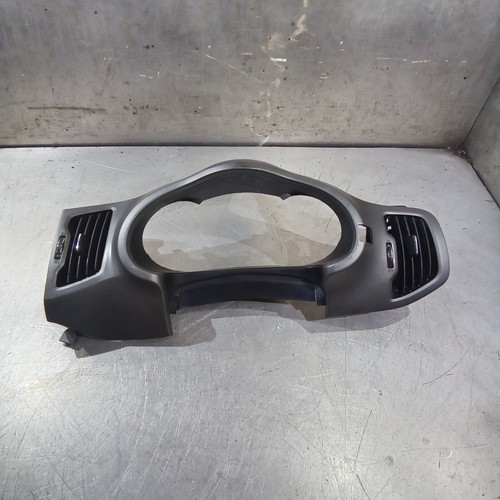Kia Sportage Mk3 SL 2010-2015 Armaturenbrett Dash Kombiinstrument Surround Trim