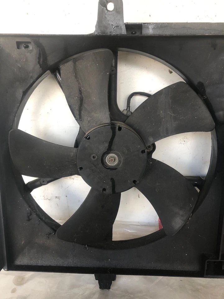 Ventilador radiador motor Nissan Máxima SE 2004-2008 motor de refrigeración doble eléctrico OEM Foto 3 de 4
