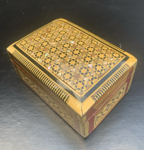 Vintage Egyptian Mother Of Pearl Wood Inlay Trinket Box Gift - Picture 3 of 8