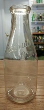 VINTAGE KEEWADIN DAIRY  TILLSONBURG ONT. QUART MILK BOTTLE