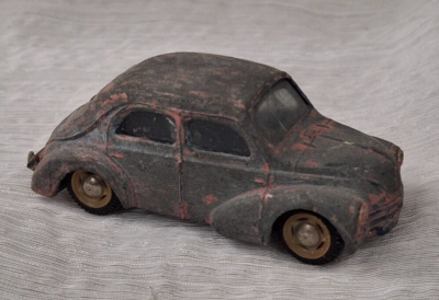 Vintage 1947/1948 CIJ Renault 4CV Tekno Toys Made in Denmark Rare