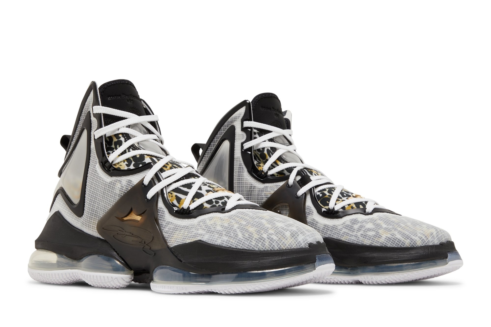 Nike LeBron 19 CZ0203-100