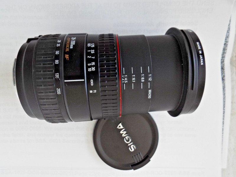 Sigma AF 28-200mm f3.5-5.6 DL Hyperzoom macro aspherical zoom lens Nade in Japan
