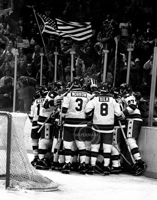 1980 Team USA Hockey Lake Placid 16x20 Photo Buzz Schneider goal Miracle Ice T2