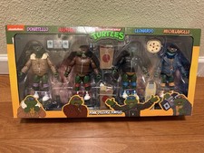 NECA Teenage Mutant Ninja Turtles Punk Disguise Turtles 4 Pack DAMAGED BOX