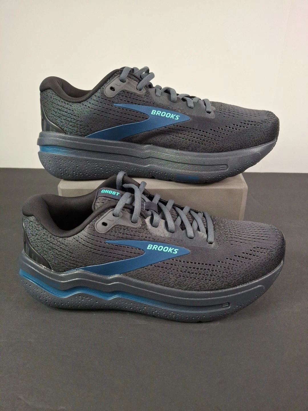 Brooks Ghost Max 2 Shoes Mens Size 8.5 Wide Ebony Blue Sapphire Running Sneakers